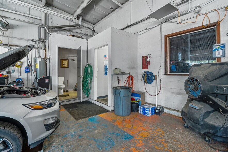 More Photos Of 400 E Pike St, Attica Auto Dealership For Sale