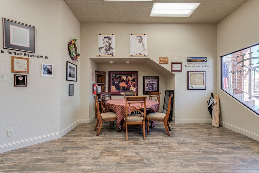 More Photos Of 1312 Texas Ave, Lubbock Office For Sale