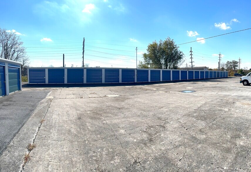 More Photos Of 200 Schneider Dr, Lebanon Office For Sale