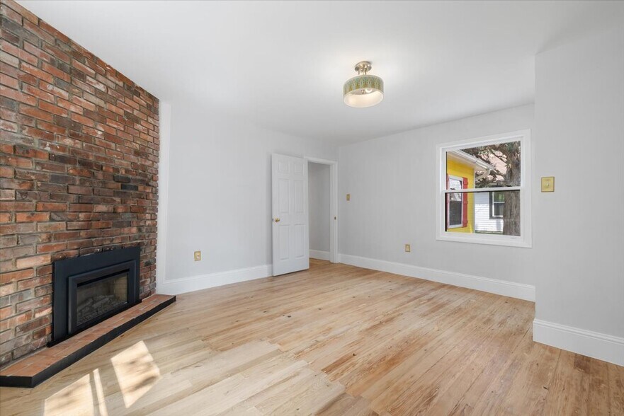 More Photos Of , Manitou Springs Unknown For Sale