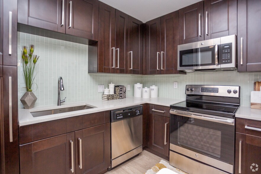 More Photos Of 190 SE 5th Ave, Delray Beach Apartments For Lease