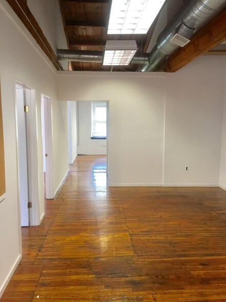 More Photos Of 228-236 Krams Ave, Philadelphia Warehouse For Lease