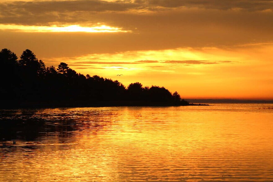 More Photos Of 952 River Dr NW, Bena Hotel For Sale