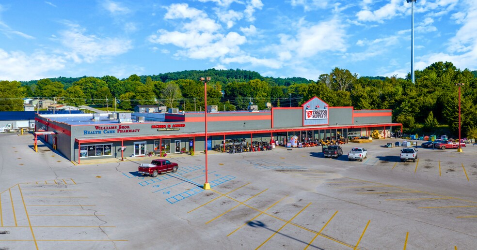 Primary Photo Of 889 N Gospel St, Paoli Freestanding For Sale