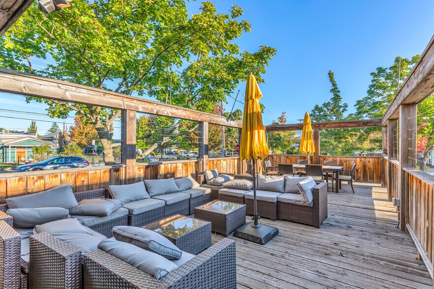 More Photos Of 340 A St, Ashland Office For Sale