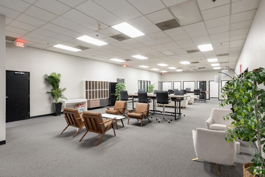 More Photos Of 3731 Warner Ave, Santa Ana Warehouse For Lease