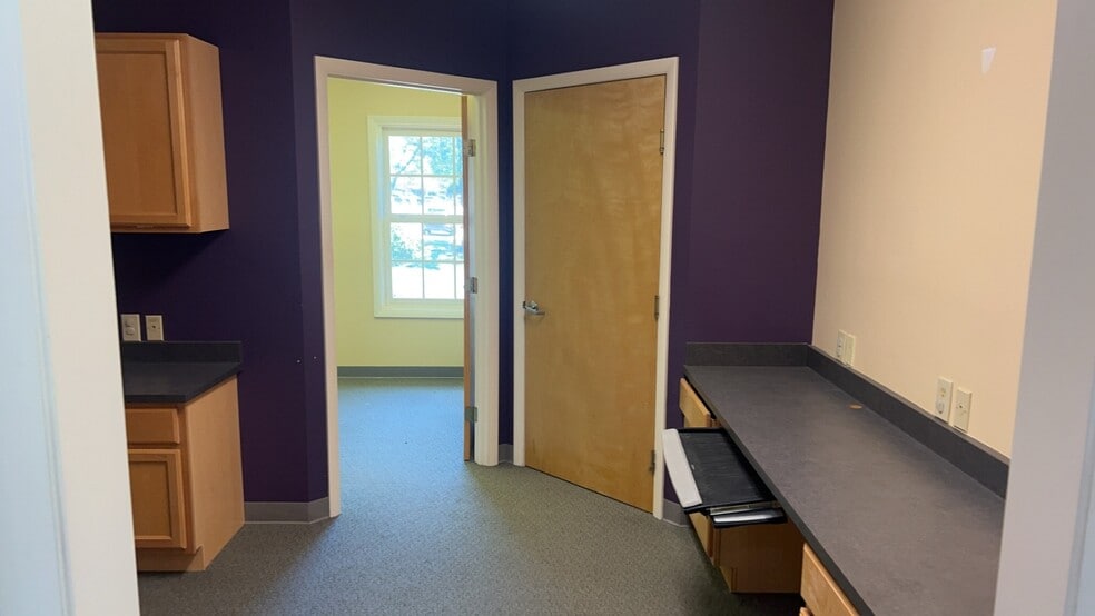 More Photos Of 11907 Montgomery Rd, Cincinnati Medical For Lease