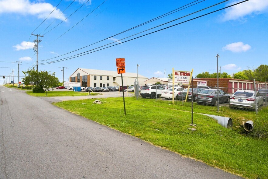 More Photos Of 5397 Murfreesboro Rd, La Vergne Freestanding For Sale