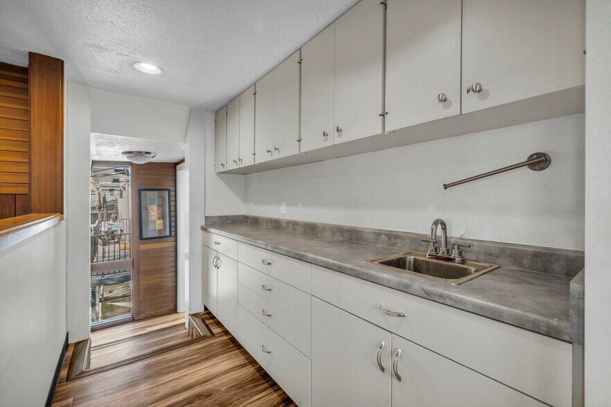 More Photos Of 1512-1524 S 1100 E, Salt Lake City Office For Sale