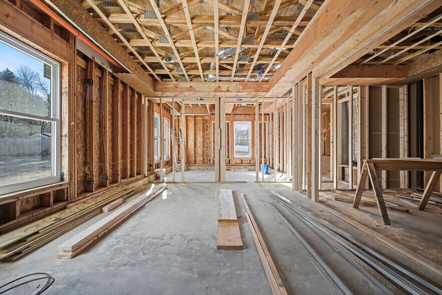 More Photos Of 173 High Plain St, Walpole Office For Sale