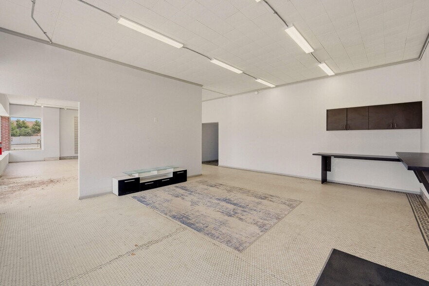 More Photos Of 430 E Main St, Trinidad Industrial For Sale