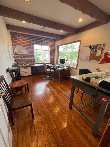 More Photos Of 34921 Calle del Sol, Capistrano Beach Office For Lease