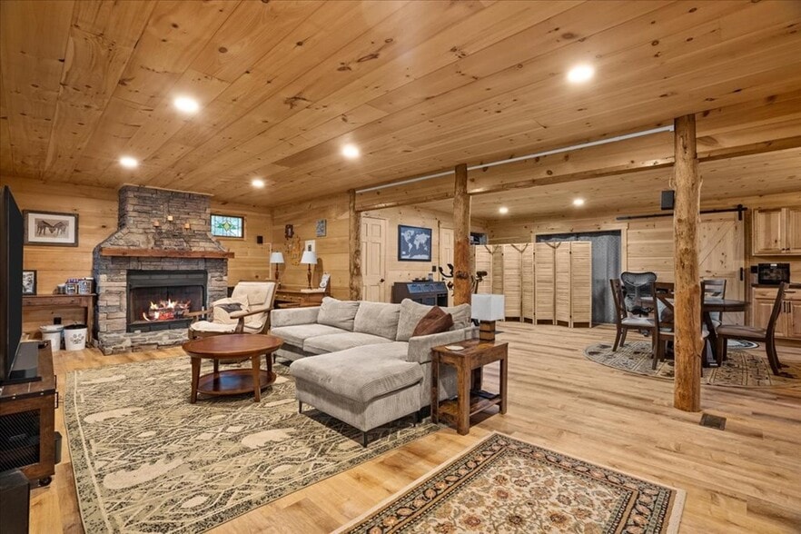 More Photos Of 9440 GA-52, Chatsworth Hospitality For Sale