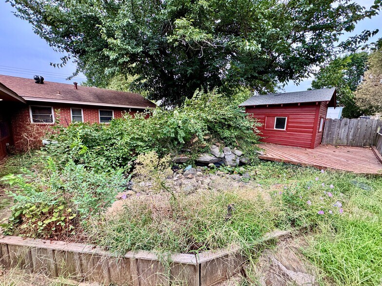 More Photos Of 2804 S 4th St, Chickasha Office For Sale