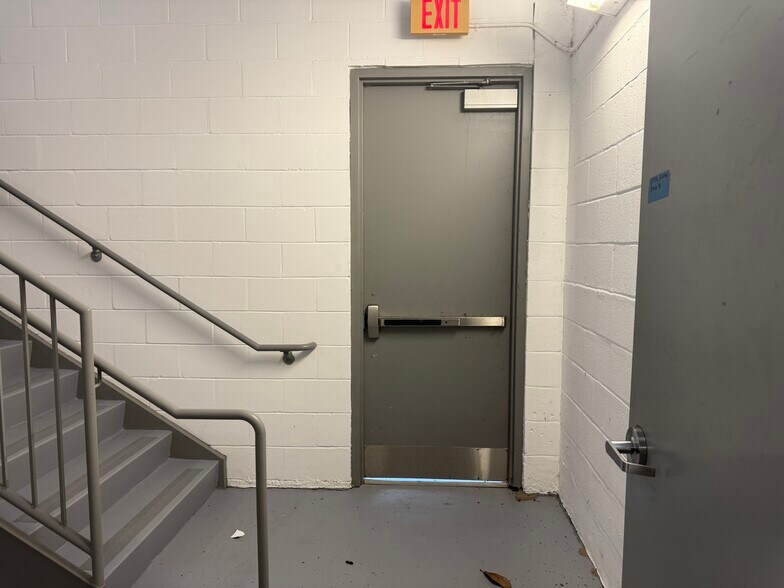 More Photos Of 3291 Woods Edge Pky, Bonita Springs Medical For Lease