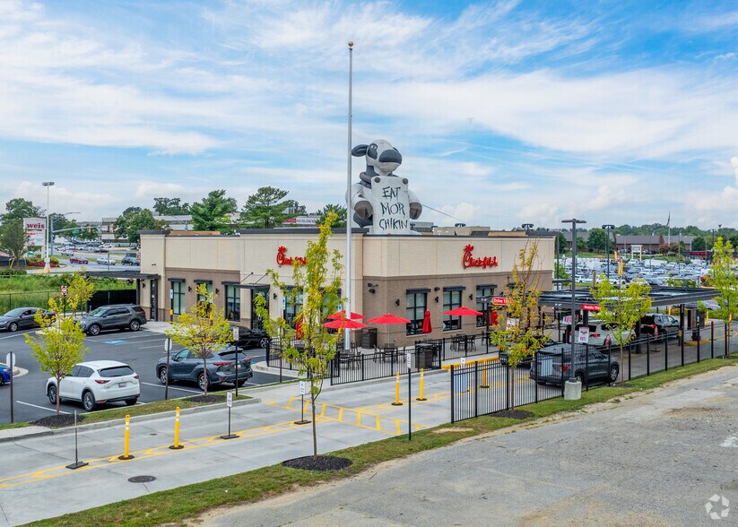 Primary Photo Of 6965 Security Blvd, Baltimore Fast Food For Sale