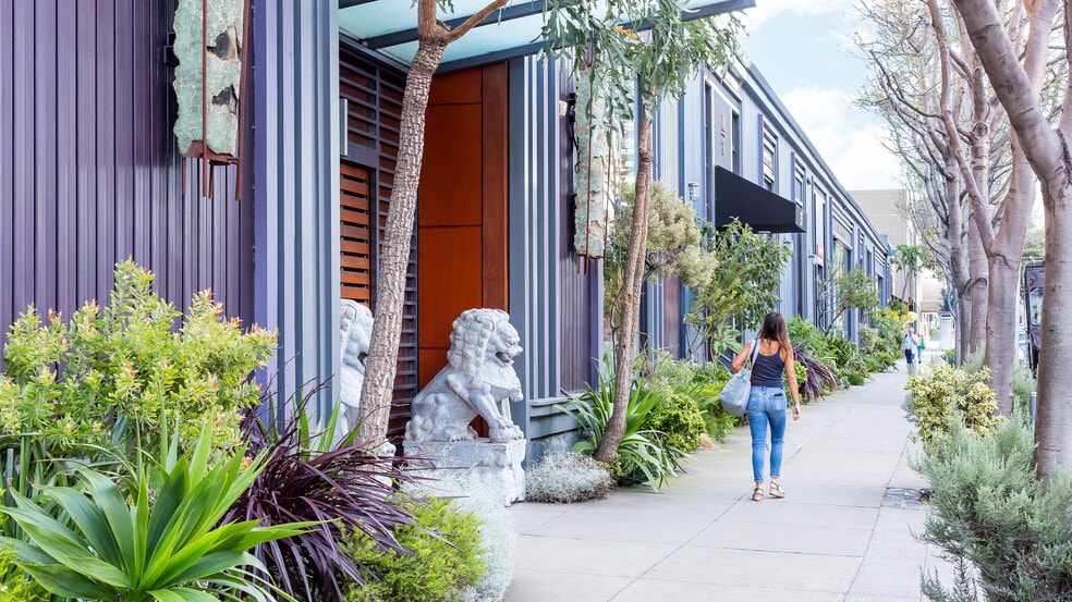 More Photos Of 111 Rhode Island St, San Francisco Showroom For Lease