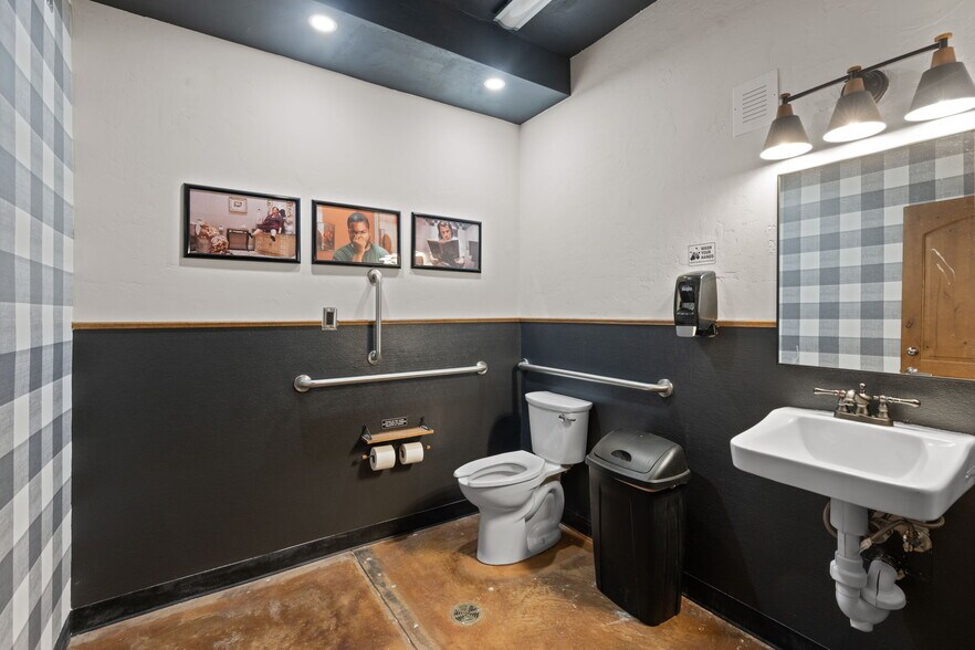 More Photos Of 211 Main St, Frisco General Retail For Sale