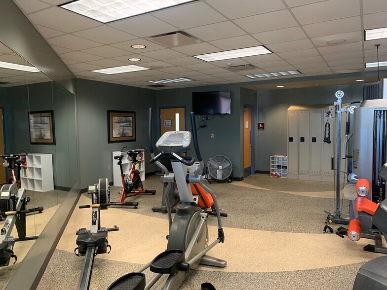 More Photos Of 3201 Stellhorn Rd, Fort Wayne Office For Lease