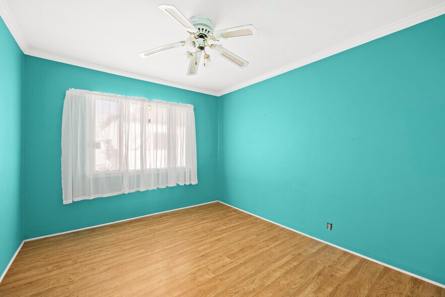 More Photos Of 4381-4385 Overland Ave, Culver City Office Residential For Lease