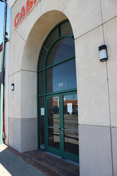 More Photos Of 5524-5528 Sepulveda Blvd, Culver City Storefront For Lease