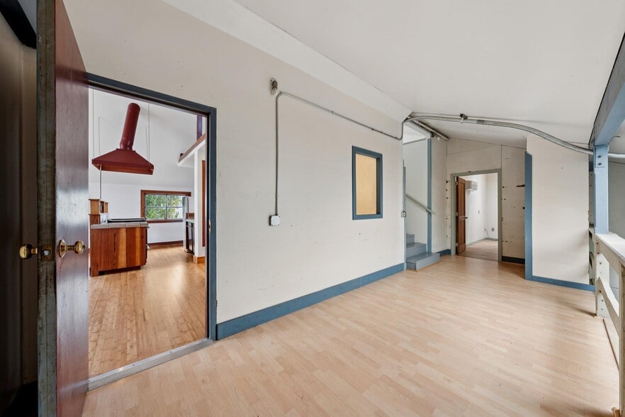 More Photos Of 253 S 25th St, Richmond Flex For Sale