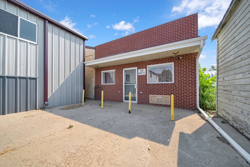 More Photos Of 138 West St, Fort Morgan Flex For Sale