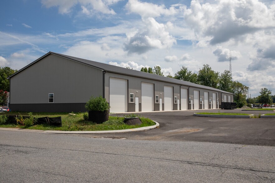 More Photos Of 320 Mullet Run, Milford Light Distribution For Lease