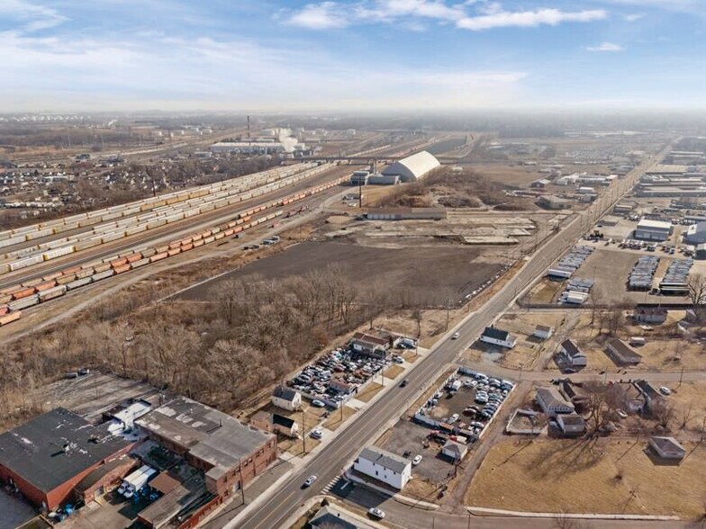 More Photos Of 1717 Summer Street, Hammond Truck Terminal For Lease