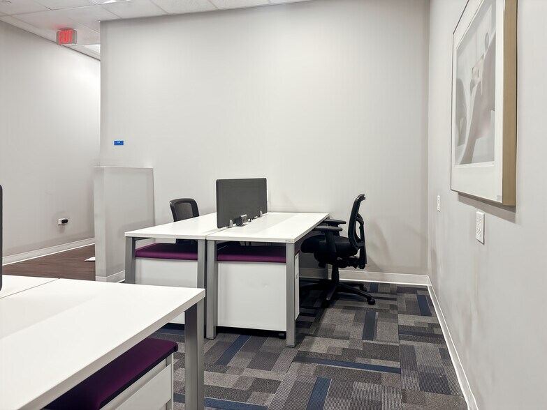 More Photos Of 15631-15653 S 94th Ave, Orland Park Coworking Space
