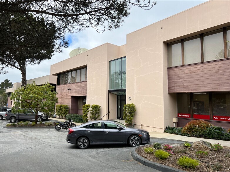 More Photos Of 2511 Garden Rd, Monterey Unknown For Lease
