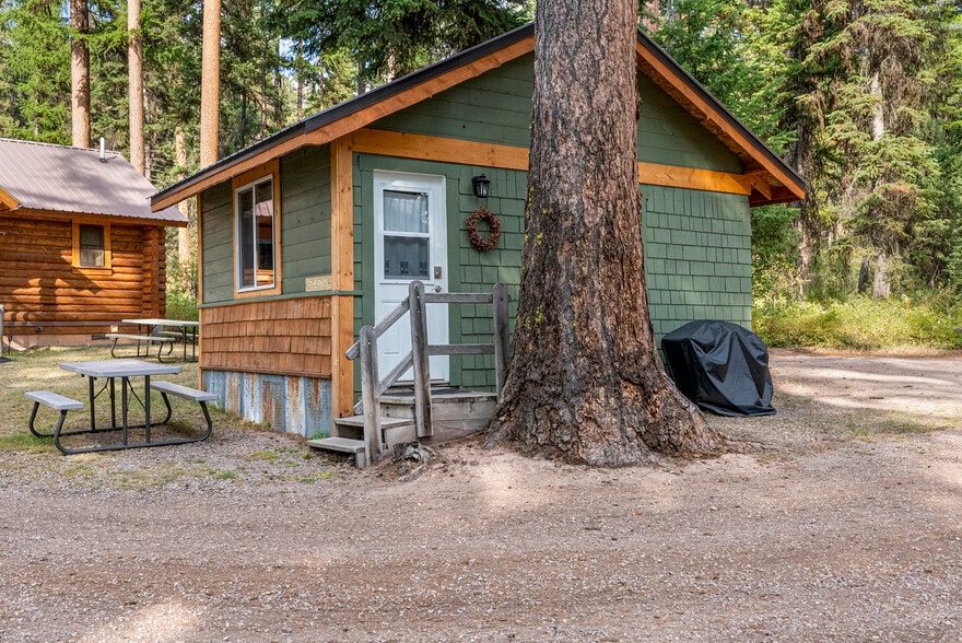 More Photos Of 3481 N Highway 83, Seeley Lake Hotel For Sale