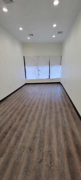 More Photos Of 219 Monticello Ave, Jersey City Storefront For Lease