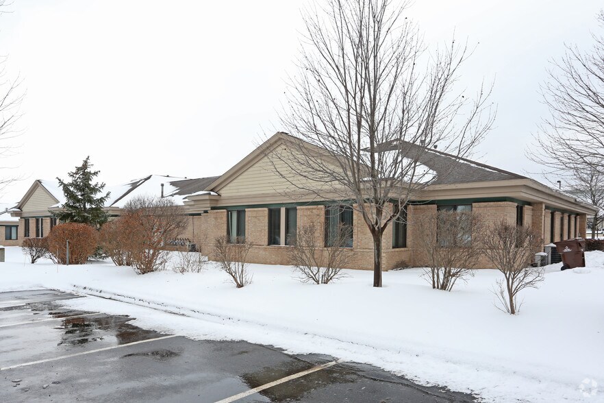 More Photos Of 2193 Association Dr, Okemos Office For Lease