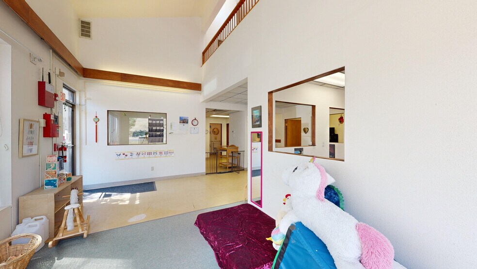 More Photos Of 225 E Palouse River Dr, Moscow Loft Creative Space For Sale