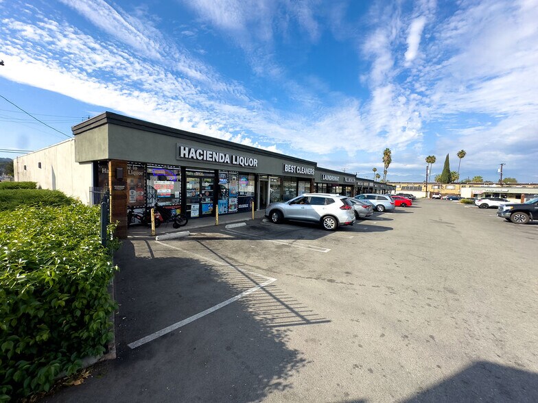 More Photos Of 2025-2047 S Hacienda Blvd, Hacienda Heights Unknown For Lease