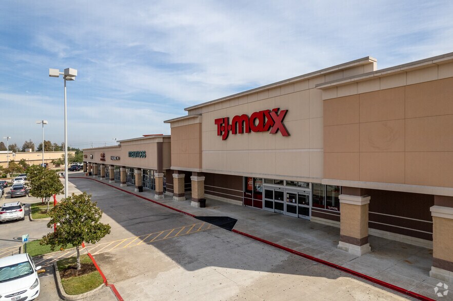 More Photos Of I 45, League City Unknown For Lease