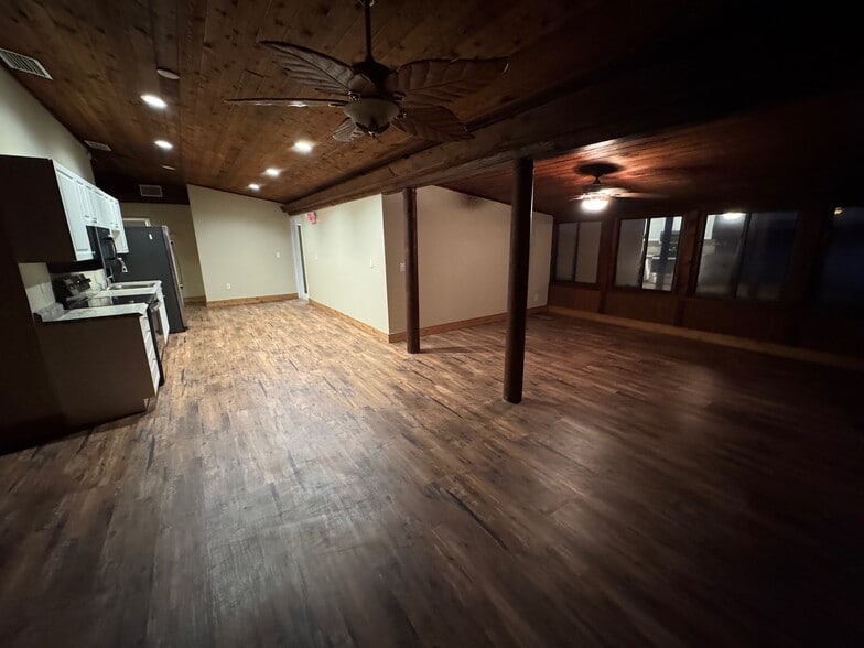 More Photos Of 2204 US-27, Lake Placid Flex For Sale