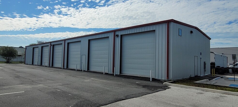 More Photos Of 11114 Satellite Blvd, Orlando Manufacturing For Lease