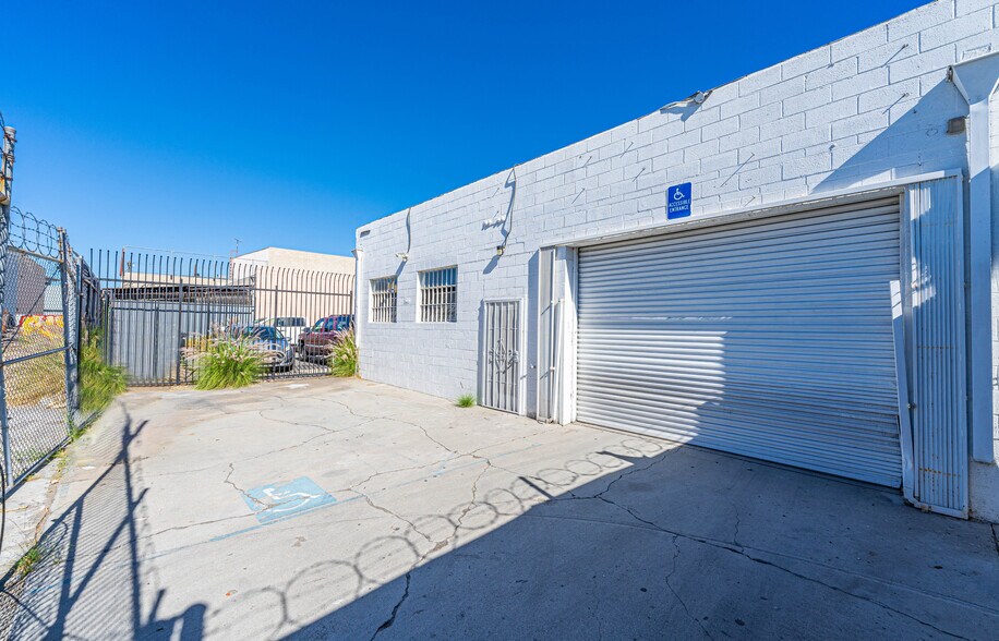 More Photos Of 947 N Vignes St, Los Angeles Warehouse For Sale