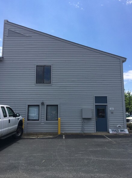 More Photos Of 1101-1111 Butterworth Ct, Stevensville Light Manufacturing For Lease