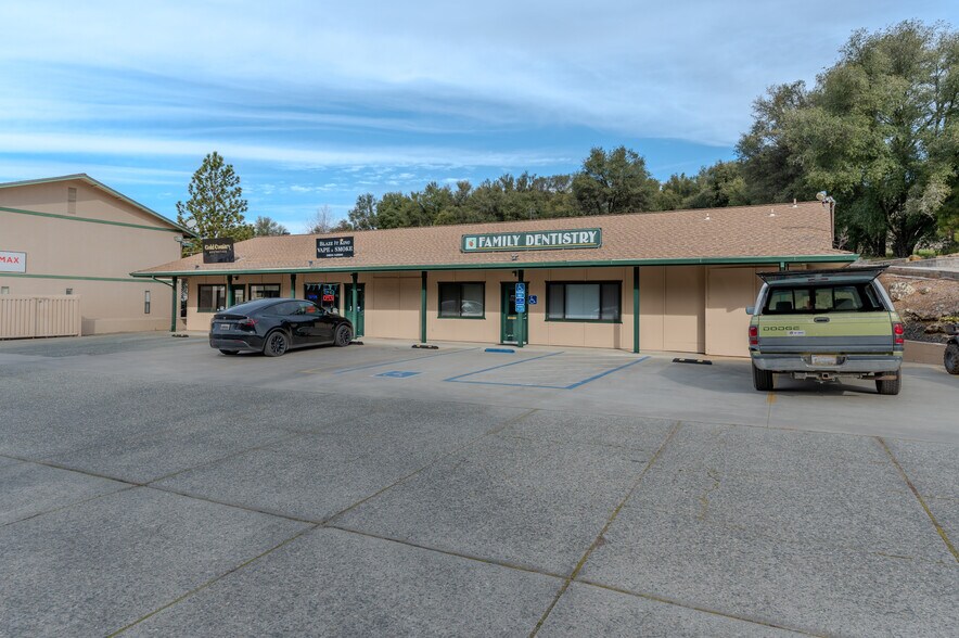 More Photos Of 10556-10612 Combie Rd, Auburn Medical For Sale