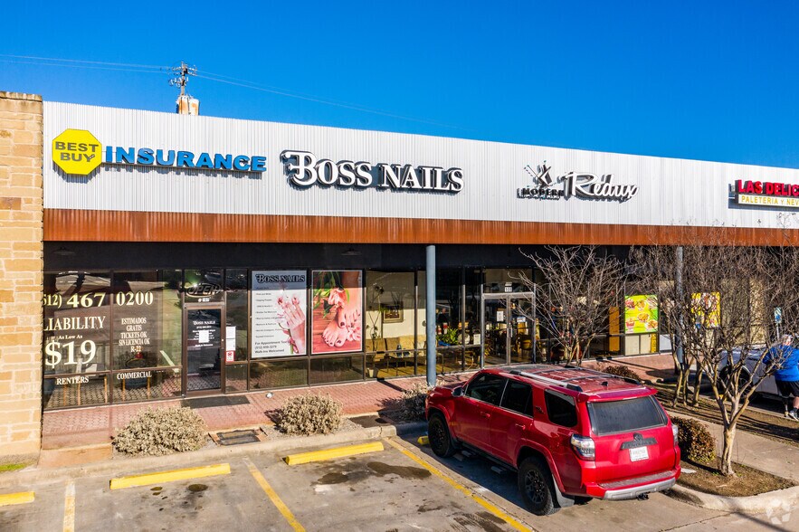 More Photos Of 8120 Research Blvd, Austin Unknown For Lease