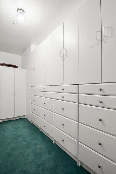 More Photos Of 790 California 2, Wrightwood Specialty For Sale