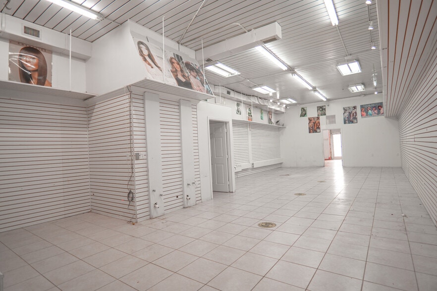 More Photos Of 2235 NW 20th St, Miami Unknown For Lease