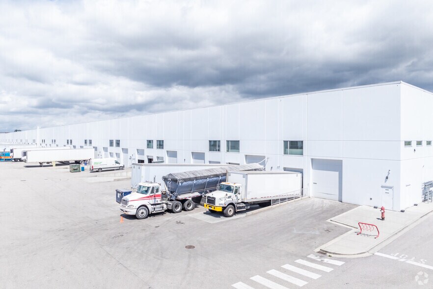 More Photos Of 18860 24th Ave, Surrey Warehouse For Lease