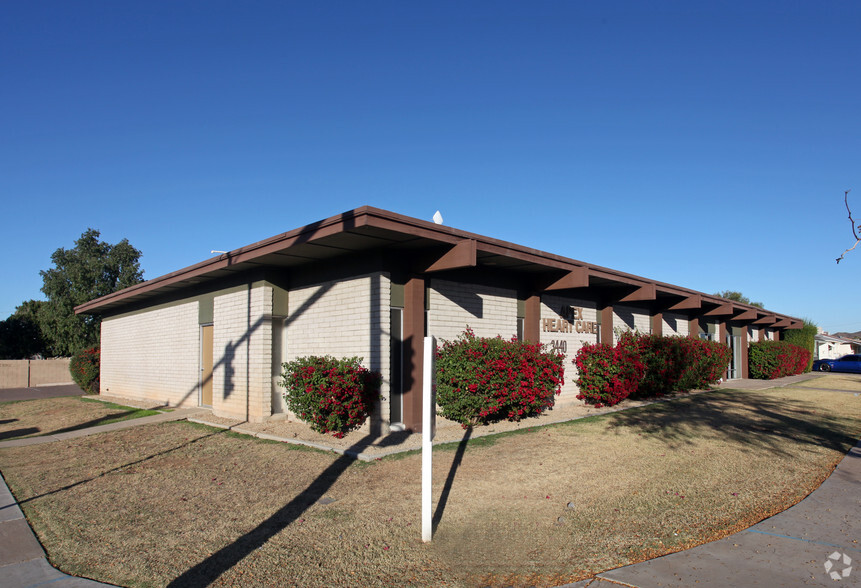 Primary Photo Of 3440 W Cactus Rd, Phoenix Medical For Lease