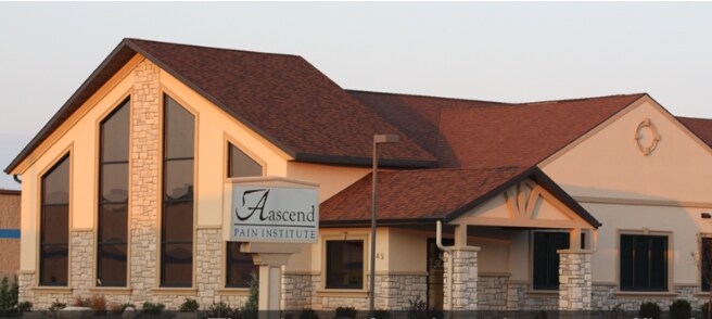 Primary Photo Of 842 N Westhill Blvd, Appleton Medical For Lease