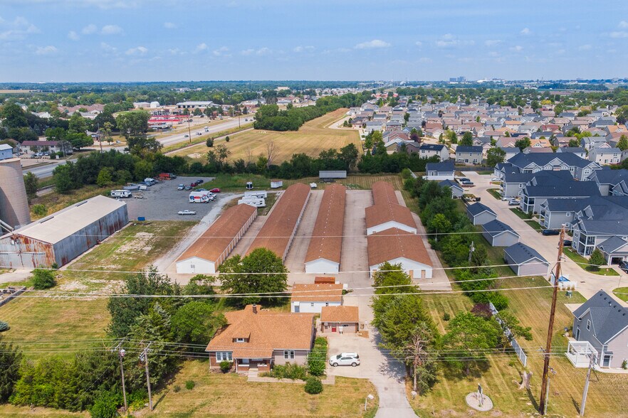 More Photos Of 116 E Church St, Savoy Self Storage For Sale