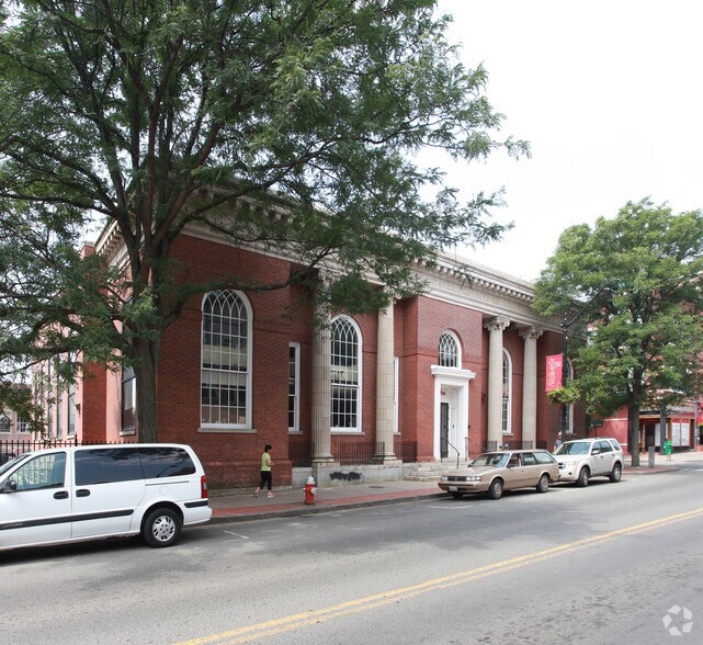 More Photos Of 47 Pleasant St, Northampton Office For Lease